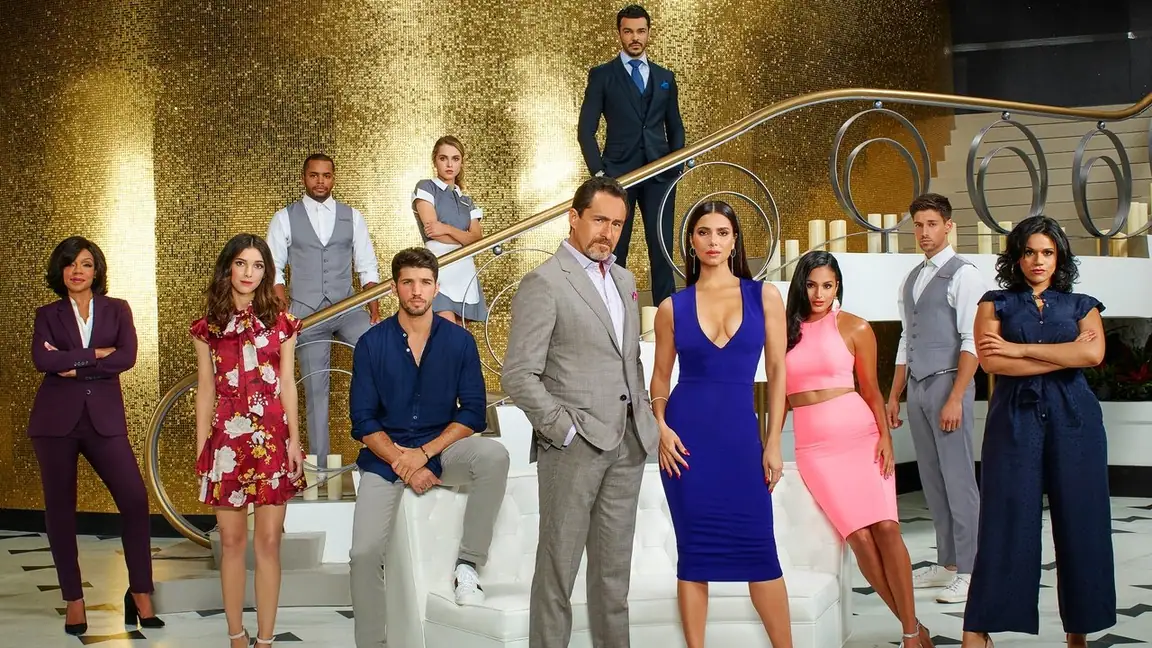 Cena da série Grand Hotel