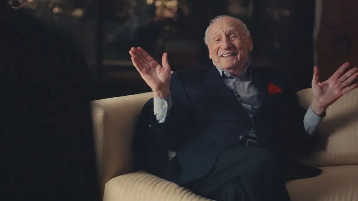 Cena da série Mel Brooks The 99 Year Old Man