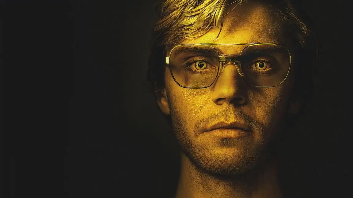 Cena da série Dahmer: Um Canibal Americano