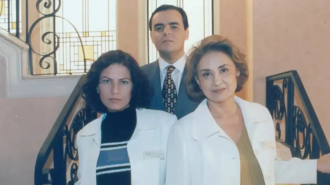Cena da série Mulher