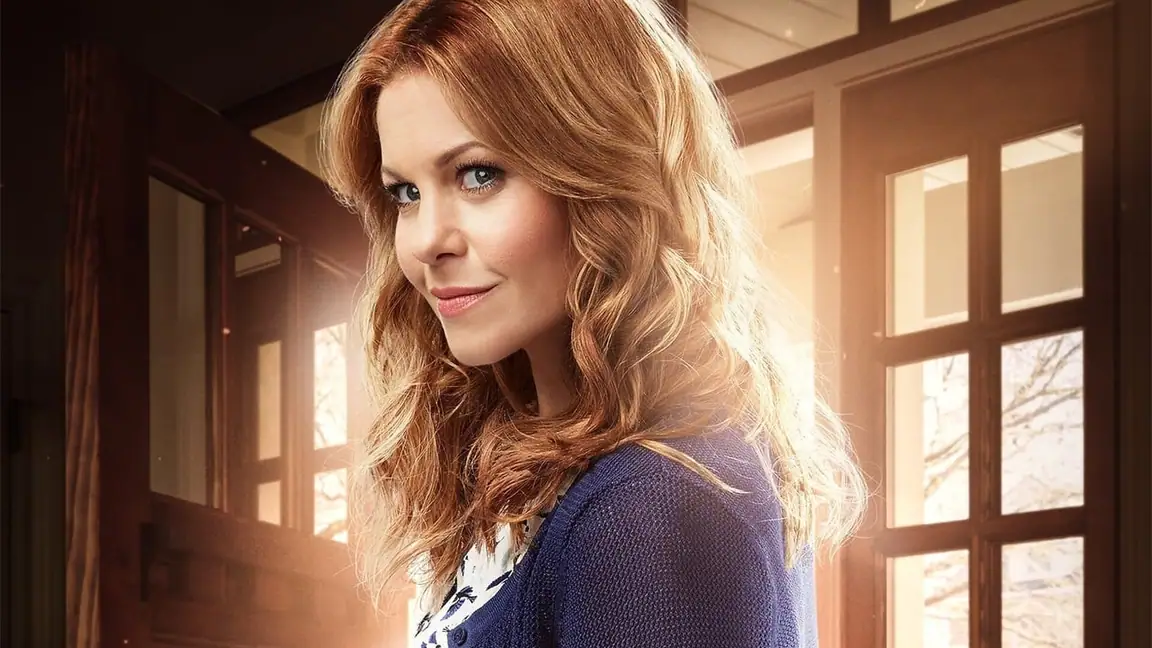 Um Mistério de Aurora Teagarden: Três Quartos e um Corpo (2016)
