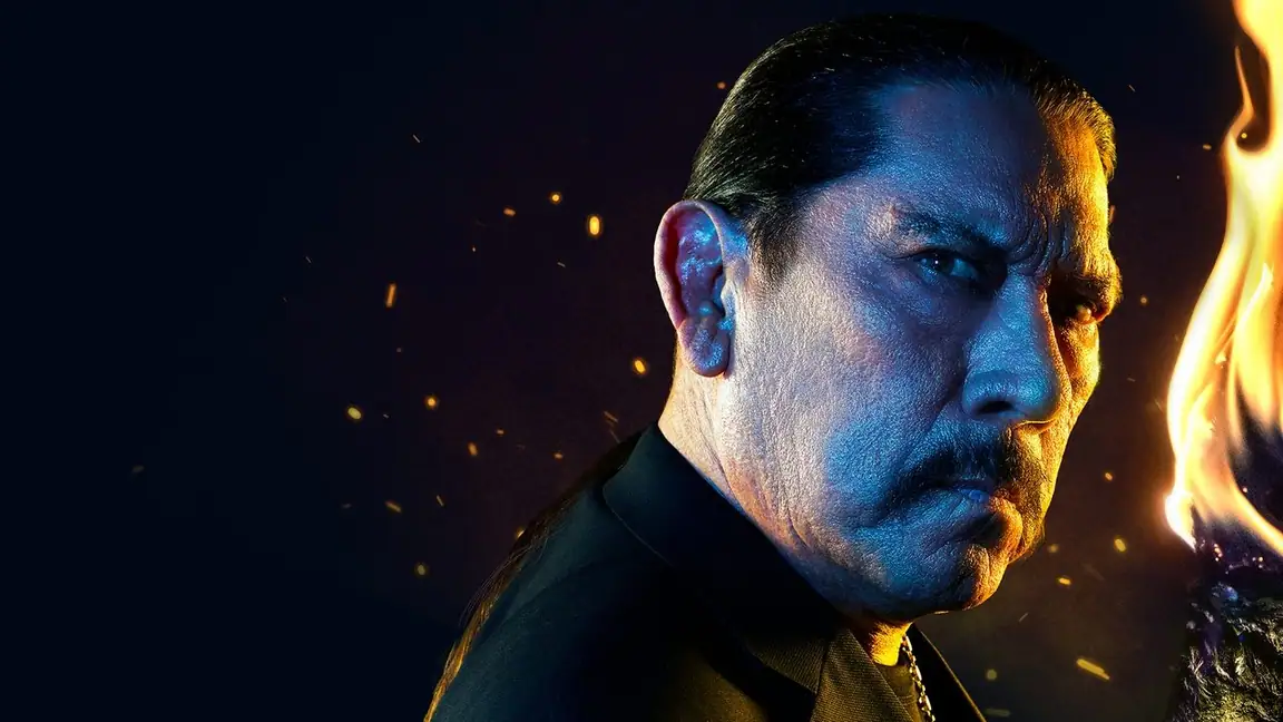 Cena da série Misterios Inexplorados com Danny Trejo