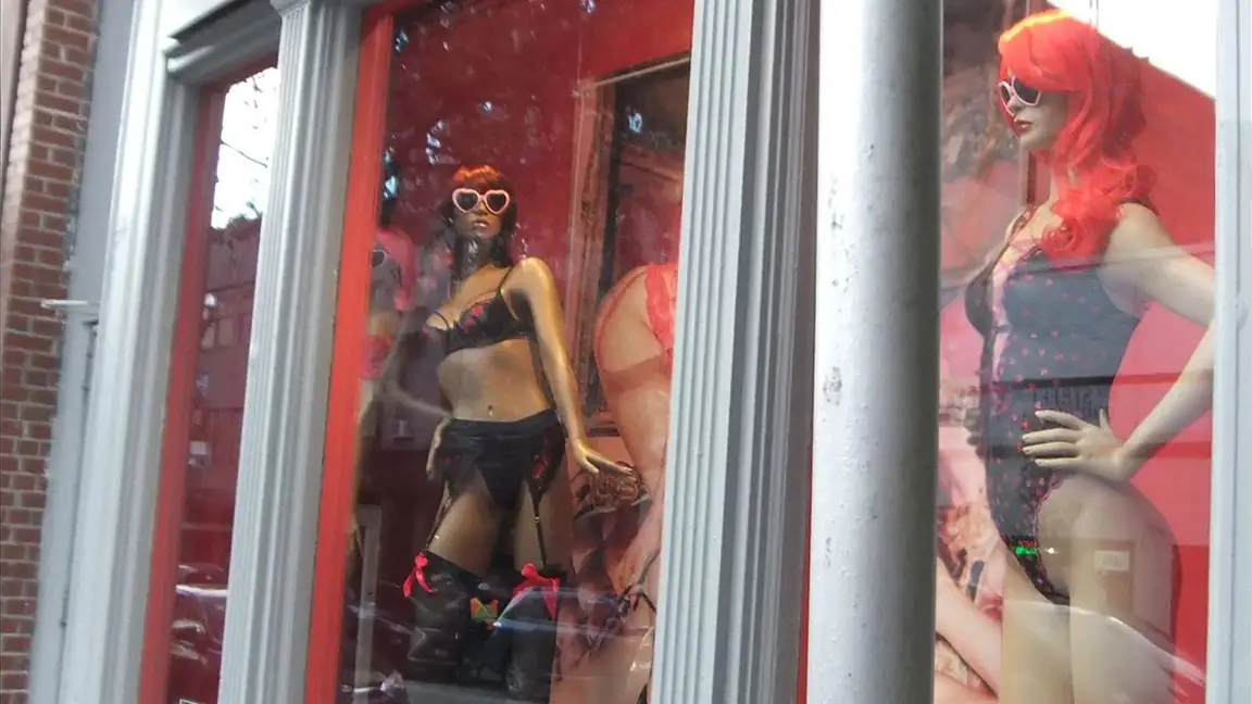 Working Girls - 2020 (L)