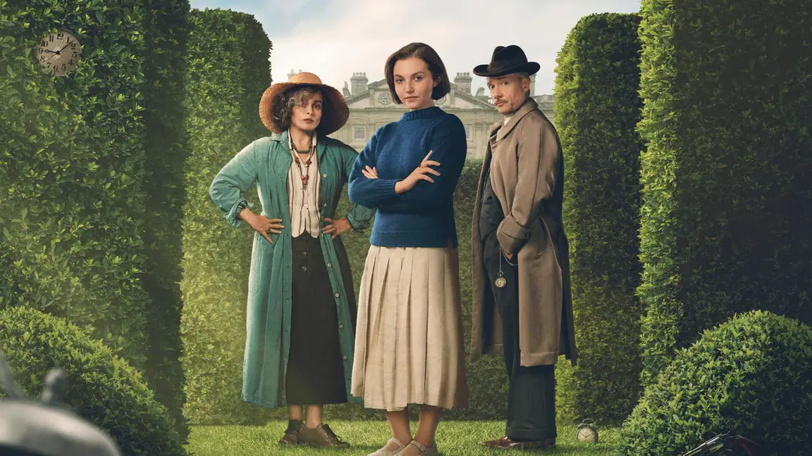 Cena da série Os Sete Relogios de Agatha Christie