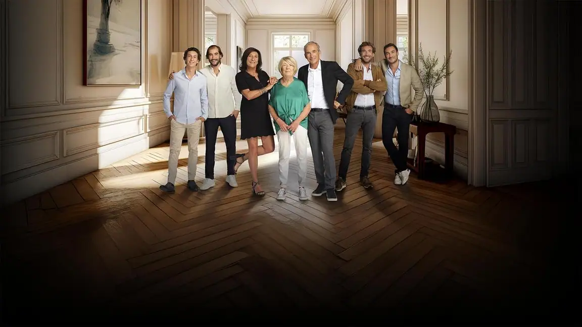 Cena da série Imóveis de Luxo em Família