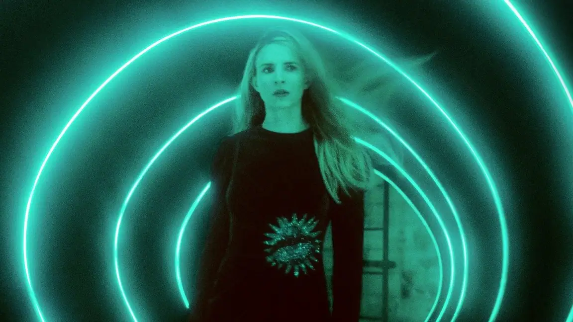 Cena da série The OA