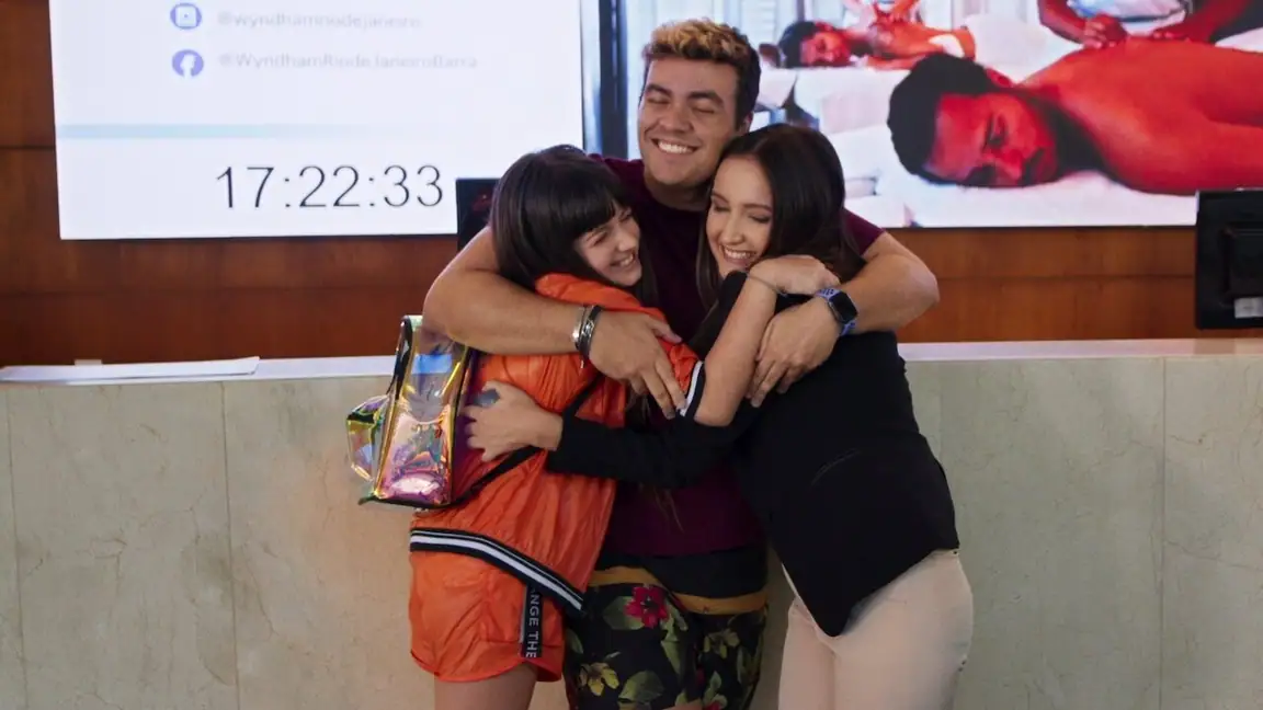 Luccas Neto em: O Hotel Mágico (2020)