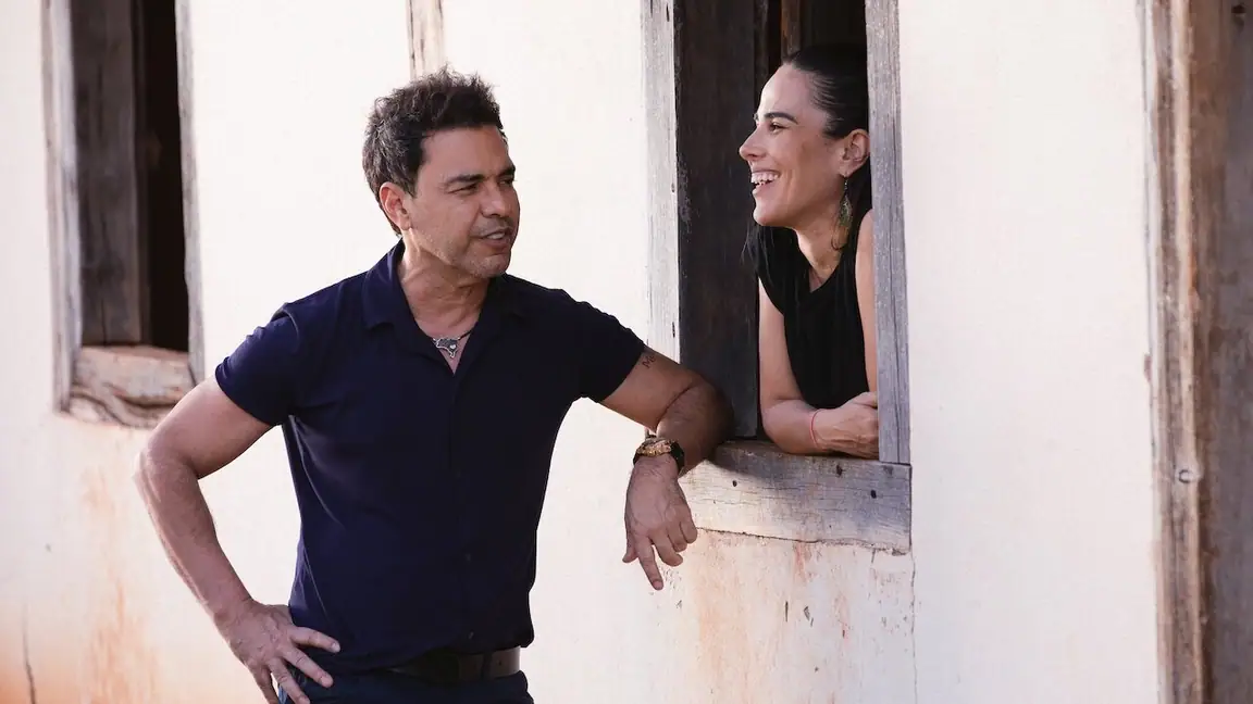 Cena da série É o Amor: Família Camargo