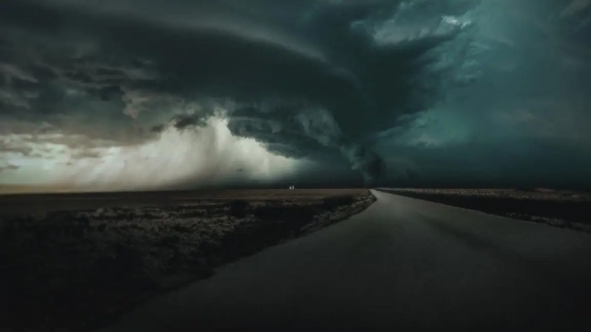 Tornado: Joplin em Ruínas (2025) 4K
