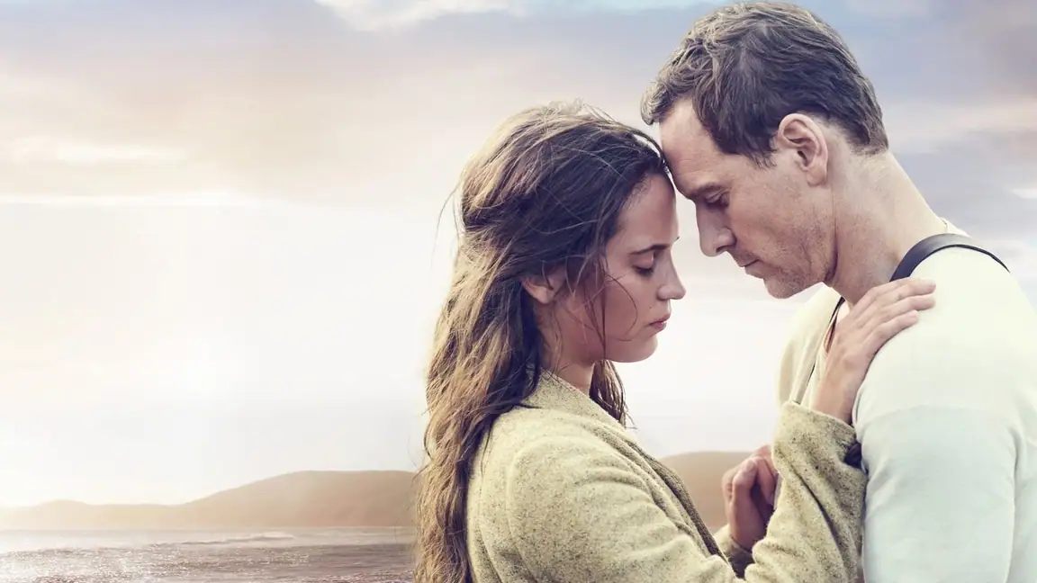 A Luz Entre Oceanos (2016)