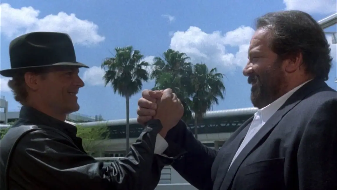Os Dois Super-Tiras em Miami (1985)