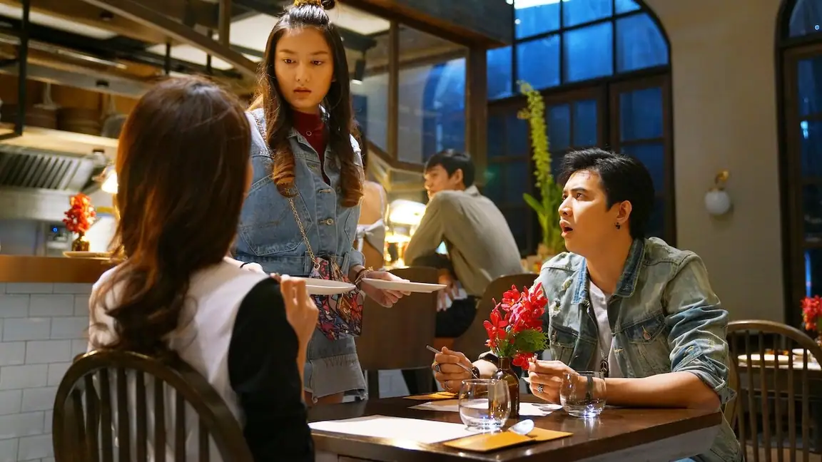 Cena da série Bangkok Buddies