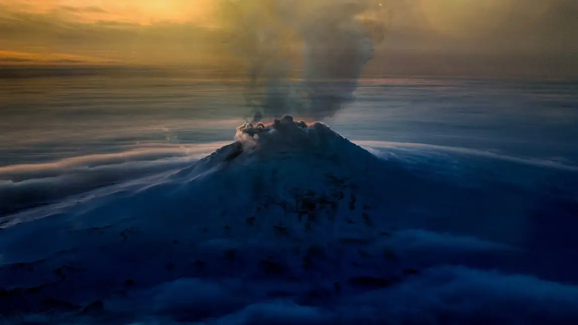 Explorer: Lago de Fogo (2023) 4K