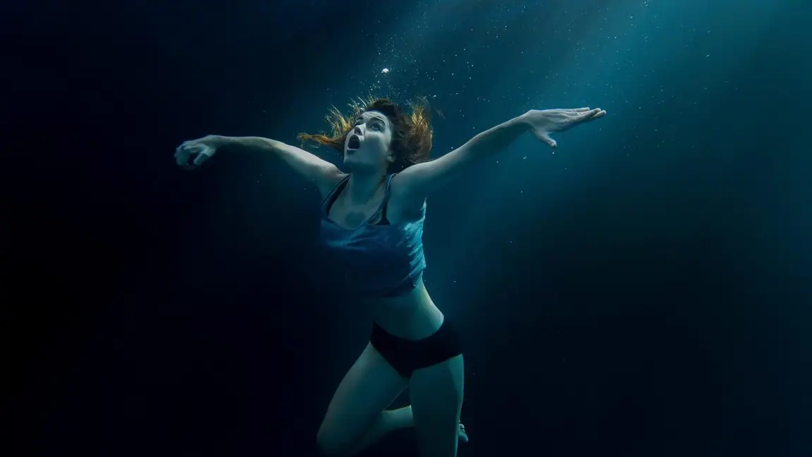 Cena da série Tidelands