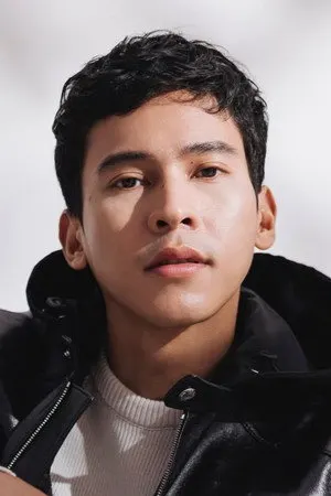Enchong Dee