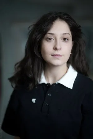 Lola Burbail