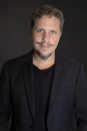 Gary Alazraki