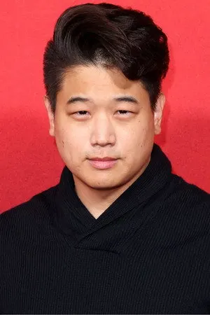 Ki Hong Lee