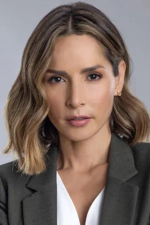 Carmen Villalobos