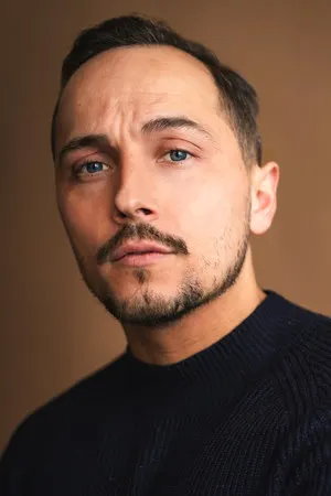 Elliot Warren